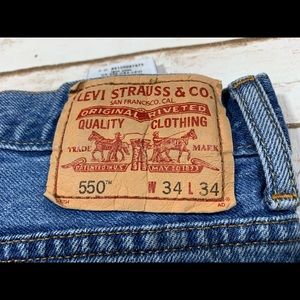 Levi’s 550 34x34 relaxed fit tapered leg unsewn belt loop men’s jean 5002
